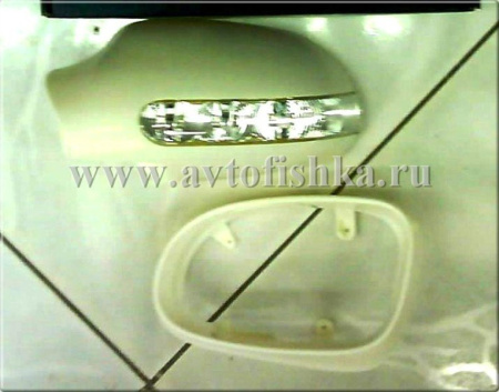 Mercedes CLK W208 (95-99) накладки на боковые зеркала со светодиодным поворотником, под окраску в цвет кузова, комплект 2 шт.