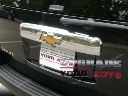 Chevrolet Tahoe (2007-) хромированные накладки на заднюю дверь над и под номерным знаком