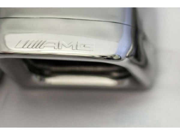 Насадки на выпускные трубы для Mercedes W204, W212, W221 с логотипом AMG
