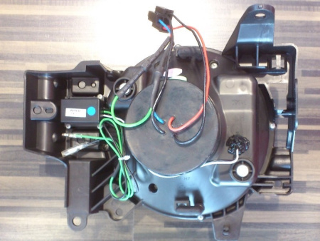 Toyota FJ Cruiser (07-) передние хромированные линзовые фары со светящимися ободками, дизайн Volkswagen, комплект 2 шт.