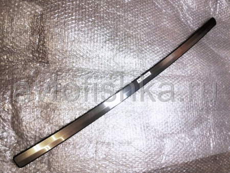 Nissan X-Trail (2007-) накладка на задний бампер из полированной нержавеющей стали