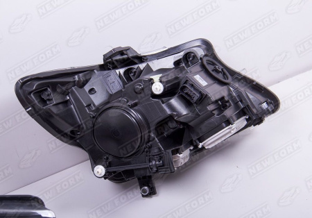 Mercedes-Benz V-Klasse 2 поколение 2014 - 2019 Фары дизайн 2023 года