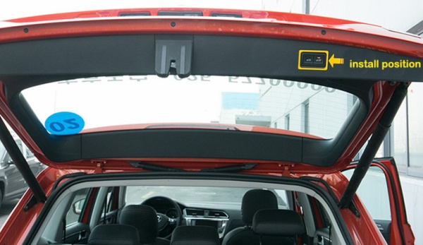 Volkswagen Tiguan (17–) Накладка на кнопку закрытия двери багажника, 1 часть, ABS Silver