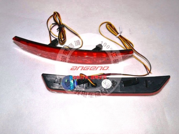 Ford Mondeo седан и универсал (07-11) катафоты заднего бампера со светодиодной подсветкой, в комплекте 2 шт.