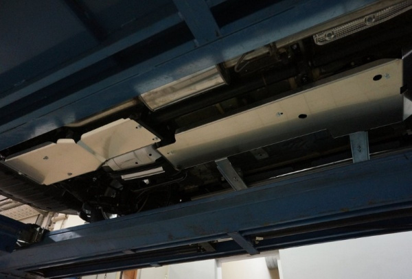 Honda CR-V (12–/15–) Защита днища, из 3 частей, алюминий (V-2,0 (2012-2014-), V-2,4 (2012-2014)