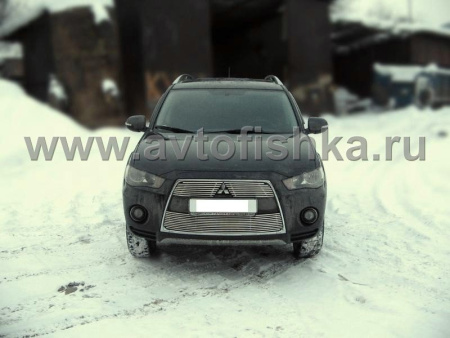 Mitsubishi Outlander XL (10-) накладка на решетку радиатора верхняя часть