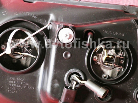 Toyota Land Cruiser 100 (98-05) фары передние черные глянцевые, с совмещенными поворотниками, комплект 2 шт.