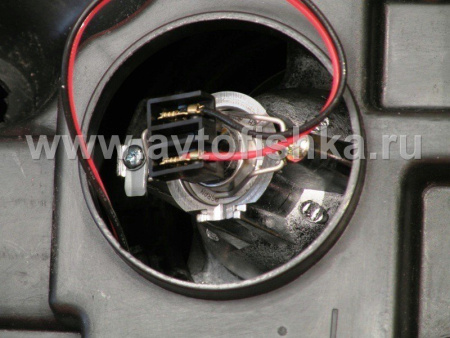 Chevrolet Trailblazer (01-09) фары передние черные, со светящимися ободками, со светодиоднами поворотниками, комплект 2 шт.