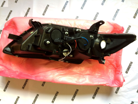 Toyota Camry V40 (2006-2009) тюнинговые передние черные фары со светодиодной подсветкой DRL, комплект 2 шт.