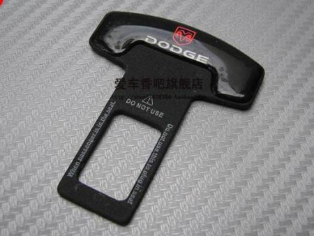 Вставка в замок ремня безопасности с логотипом Dodge, лакированная