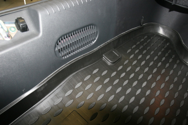 Коврик в багажник HYUNDAI Solaris, 2010-2014, 2014-2016 хб. (полиуретан)