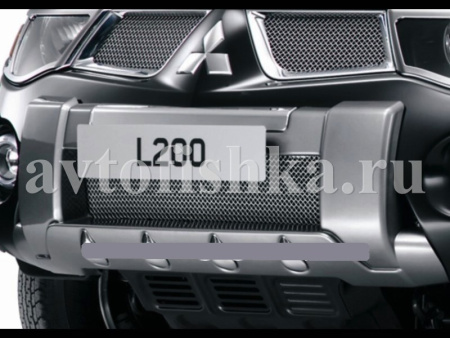 Решетка переднего бампера с сеткой Mitsubishi L200 2007-2009