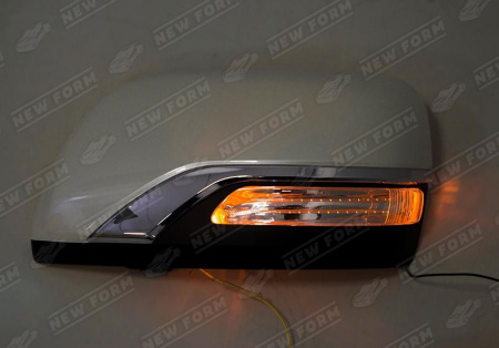 Toyota Land Cruiser LC 200 (2 рестайлинг) 2015 - н.в. Корпуса зеркал с поворотником белые