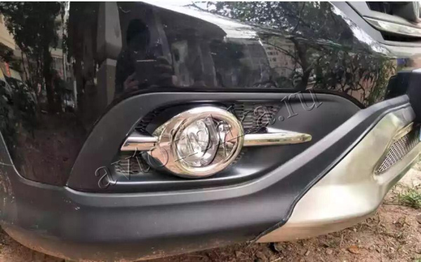 Honda CR-V (2012-) хромированные накладки на передние противотуманные фары, пластиковые, комплект 2 шт.