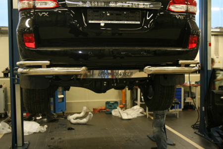 Toyota Land Cruiser 200, Lexus LX570 (08-) Фаркоп с вставкой из нержавеющей стали и надписью