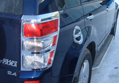 Suzuki Grand Vitara (05-) накладки на задние фонари хромированные, комплект 2 шт.