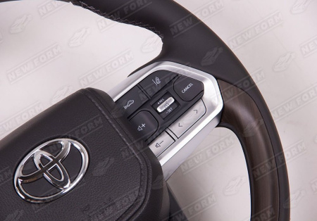Toyota Land Cruiser LC 200 (1 рестайлинг) 2012 - 2015 Руль коричневое дерево с хромированными элементами