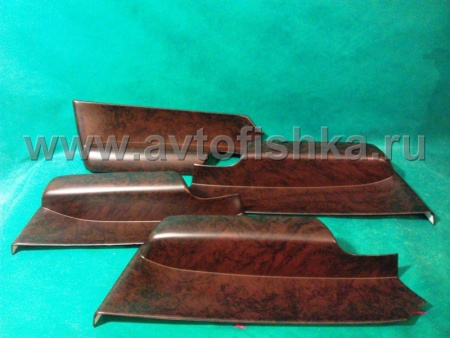 Toyota Land Cruiser 200 (08-) накладки в салон авто под дерево, дверные, комплект 4 предмета