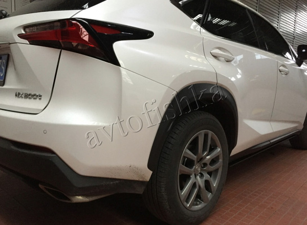 Lexus NX200 300h (15-17) (18-) штатные выезжающие электропороги автоматические