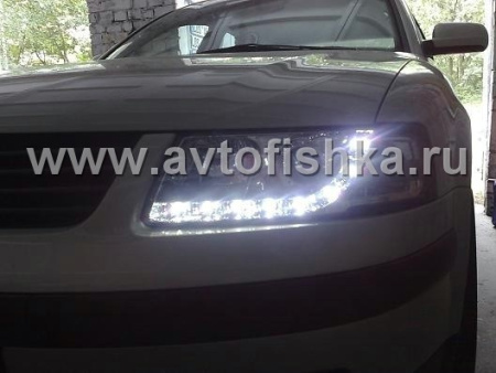 Audi A4 (01-04) фары передние линзовые хромированные, со светодиодной подсветкой, под электрокорректор, под ксенон, комплект 2 шт.