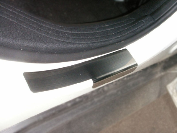 Накладки на внутренние пороги с надписью, нерж. сталь, 4 шт. Alu-Frost 08-0839 для NISSAN Juke