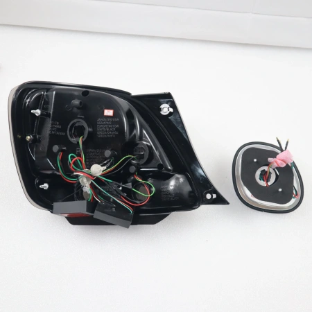 Lexus GS300, GS430 (97-04) фонари задние черные, дизайн под светодиоды, комплект лев.+прав.